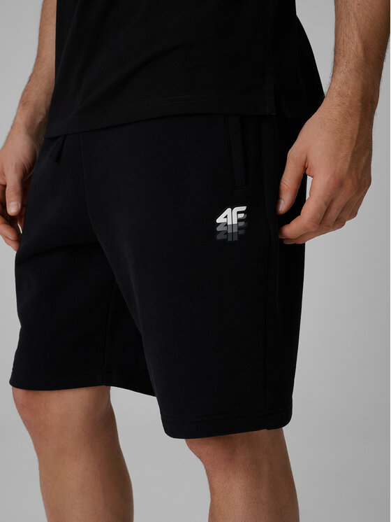 4F 4F Szorty sportowe PLAYER Czarny Regular Fit