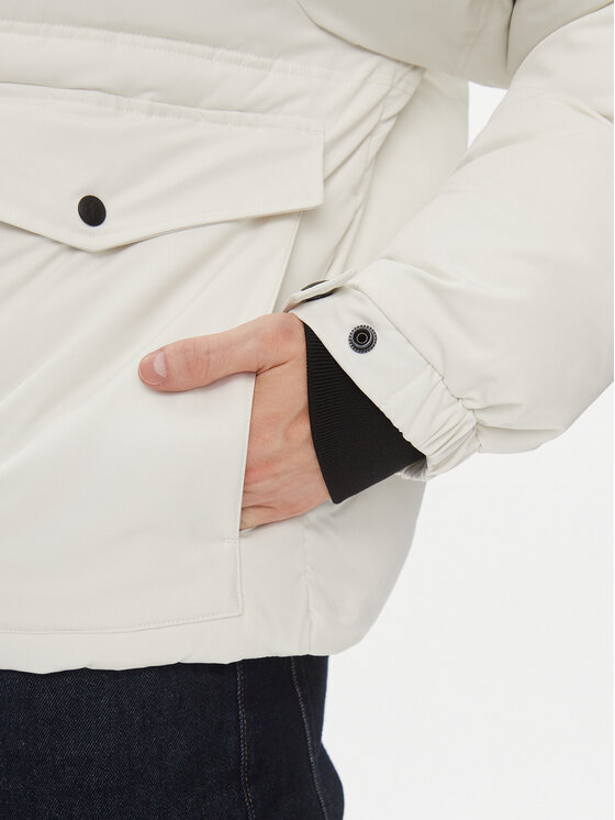 Calvin Klein Jeans Calvin Klein Jeans Зимно яке J30J324064 Бял Relaxed Fit