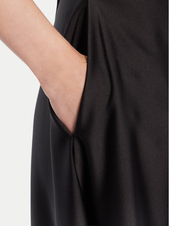 Rinascimento Rinascimento Φούστα σε γραμμή Α CFC0125080003 Μαύρο Regular Fit