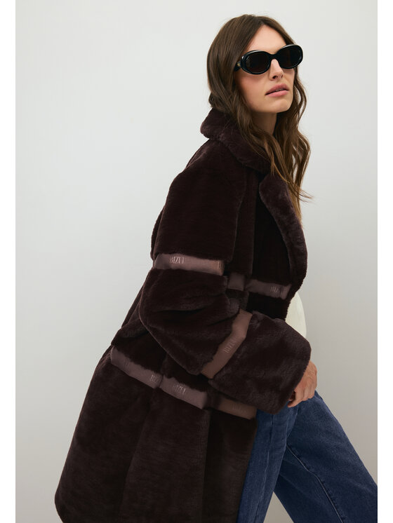 BIZUU BIZUU Kožešina FLORENCE FAUX FUR LAPEL COAT Hnědá Standard Fit