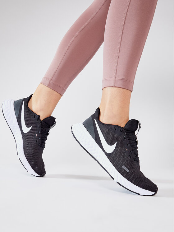 Nike Nike Bėgimo batai Revolution 5 BQ3207 002 Juoda