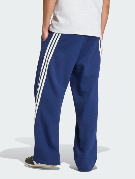adidas adidas Spodnie materiałowe 167693 Niebieski Loose Fit