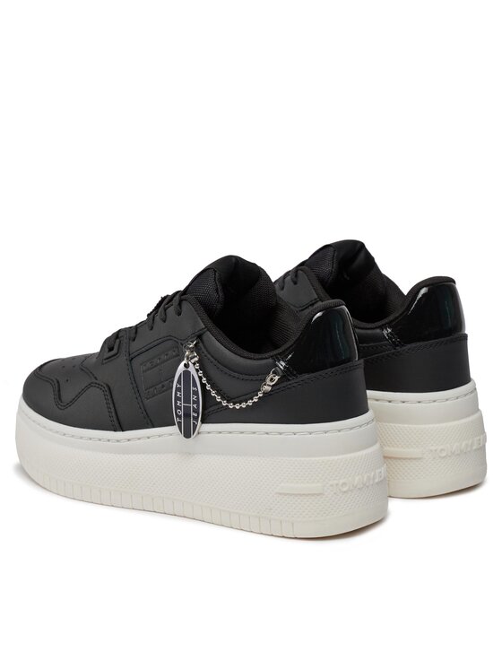 Tommy Jeans Tommy Jeans Sneakersy Tjw Retro Basket Flatform Charm EN0EN02421 Čierna