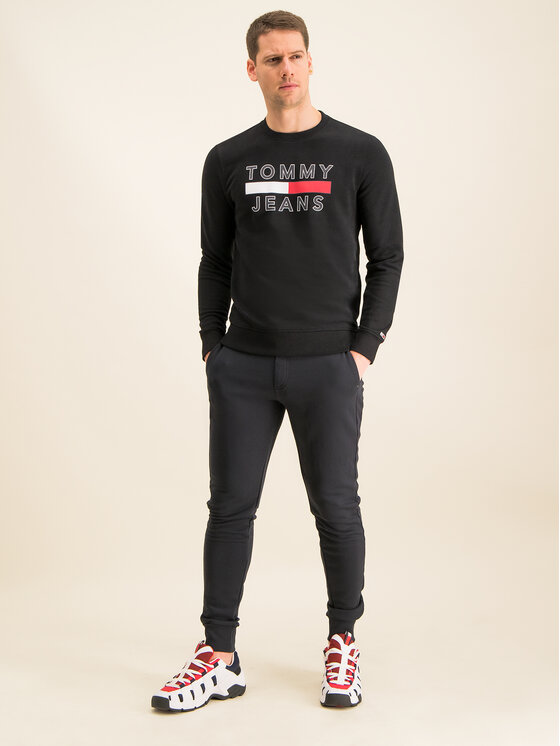 Tommy Jeans Tommy Jeans Jopa Tjm Essential Graphic Crew DM0DM07413 Črna Regular Fit