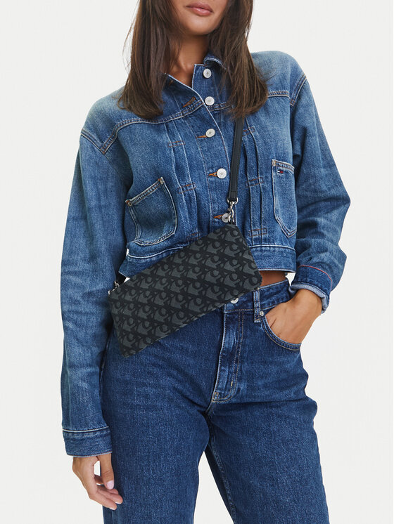 Calvin Klein Jeans Calvin Klein Jeans Дамска чанта Logo Jacquard Sophie Top Zip LV04K3183G Черен