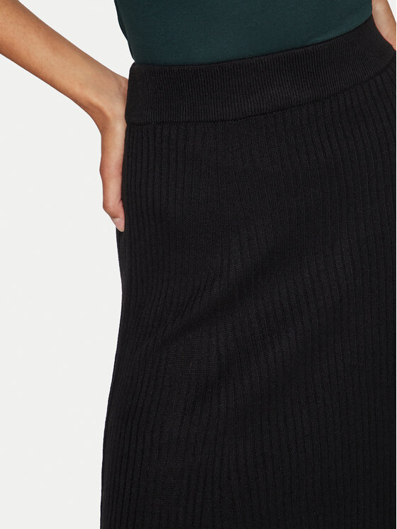 Vila Vila Midi krilo Olina 14098891 Črna Regular Fit