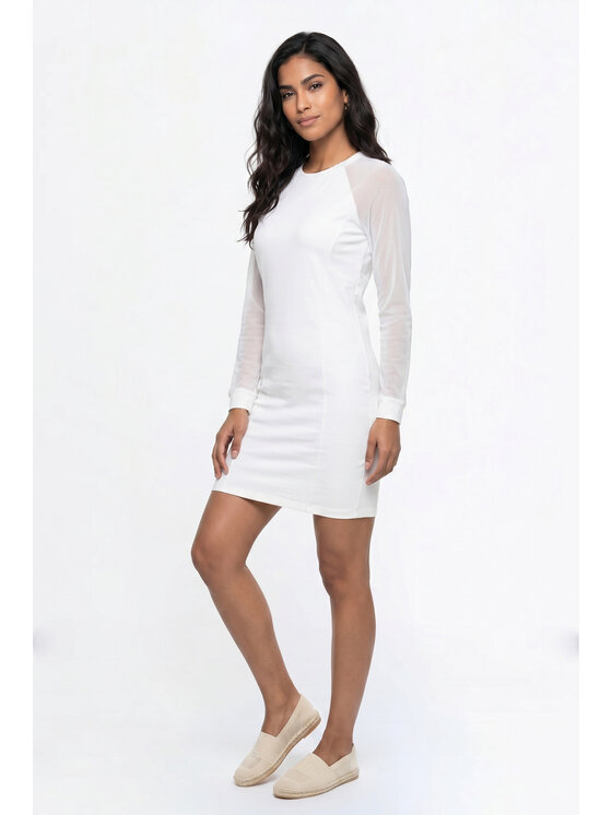 FIGL FIGL Každodenné šaty M1354 Krémová Straight Fit