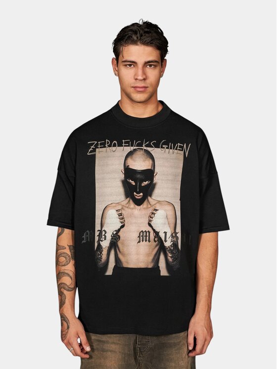 MADE BY SOCIETY MADE BY SOCIETY T-Shirt Silent Form - T17847 Czarny Basic Fit