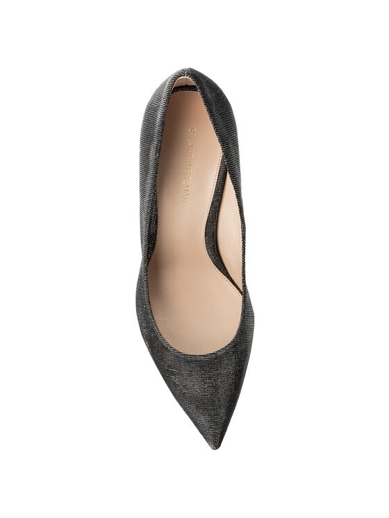 Stuart 2024 weitzman chicster