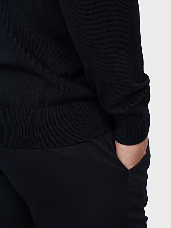 Evenemen Evenemen Sweter Round Neck Czarny Slim Fit