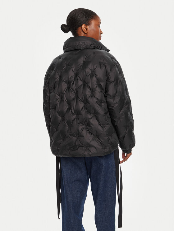 HUGO HUGO Зимно яке 50547205 Черен Regular Fit