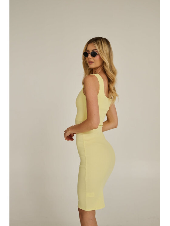 Nudyess Nudyess Sukienka dzianinowa Soho Mimi z prążka Żółty Fitted Fit