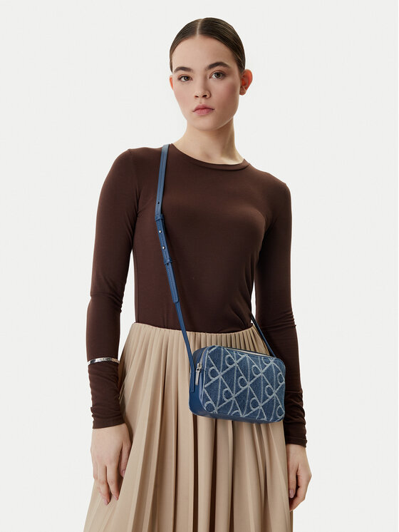 Calvin Klein Calvin Klein Ročna torba Emblem Aop Denim Camera Bag LV04F3430G Modra