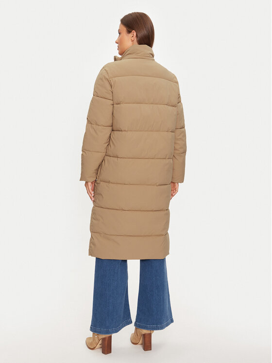 Guess Guess Пухено яке W4BL26 WGII2 Бежов Regular Fit