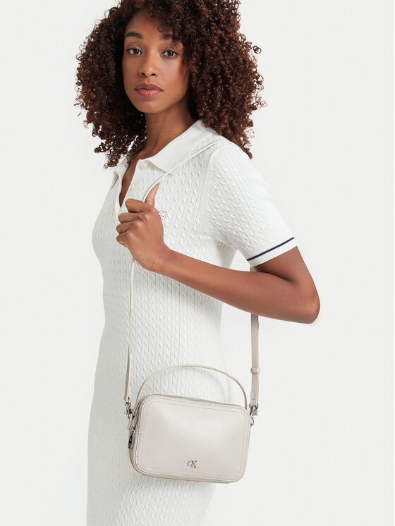 Calvin Klein Дамска чанта Ck Hardware Camera Bag LV04F3678G Бял