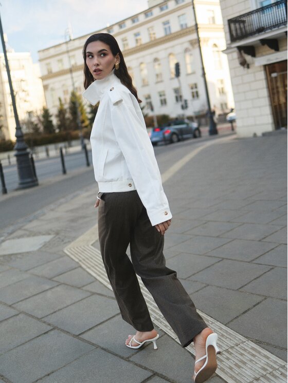 Entelier Entelier Kurtka przejściowa krótka pudełkowa Biały Modern Relaxed Fit