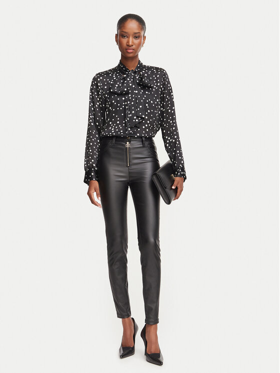 Rinascimento Rinascimento Dirbtinės odos kelnės CFC0130092003 Juoda Flare Fit