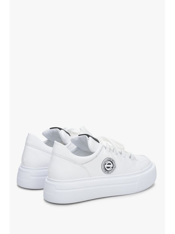 Estro Estro Sneakersy ER00114566 Bílá