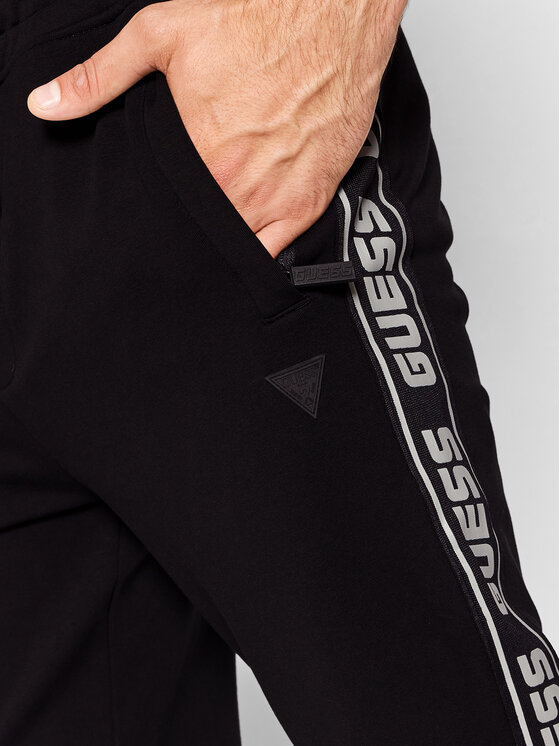 Guess Guess Teplákové kalhoty Z2YB19 K6ZS1 Černá Regular Fit