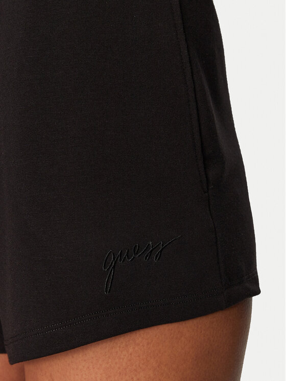 Guess Guess Plážové šortky O5GD06 KCQP2 Čierna Regular Fit