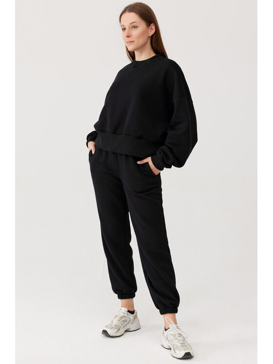 Lunedi Lunedi Bluza Cozy Czarny Regular Fit