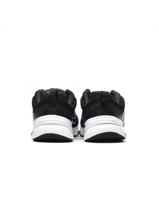 Nike Nike Sneakersy M DEFYALLDAY Czarny