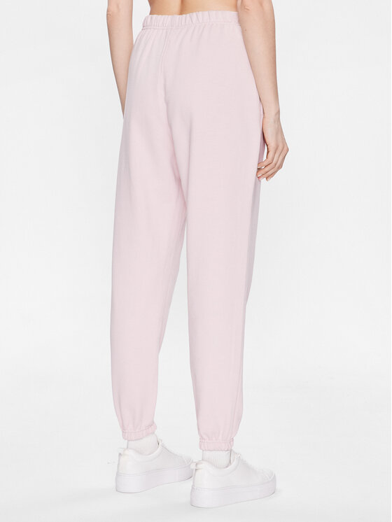 New Balance New Balance Spodnji del trenirke Athletics Remastered French Terry WP31503 Roza Relaxed Fit