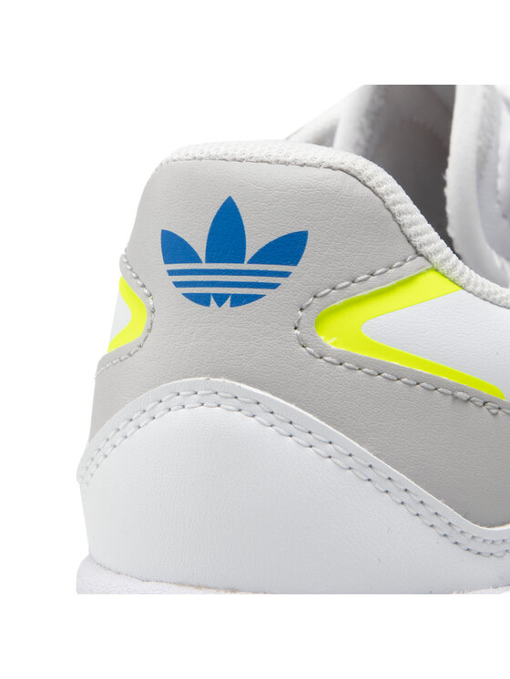adidas adidas Sneakersy Courtic J GY3634 Biały