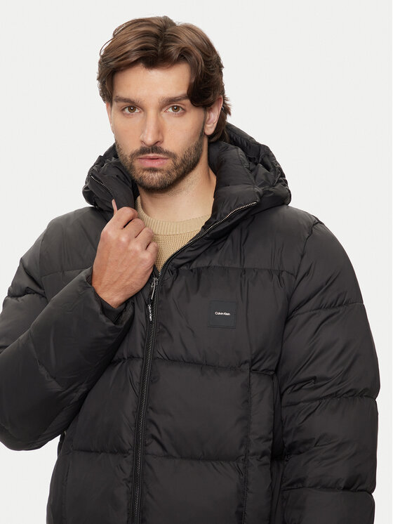 Calvin Klein Calvin Klein Žieminė striukė K10K113476 Juoda Regular Fit