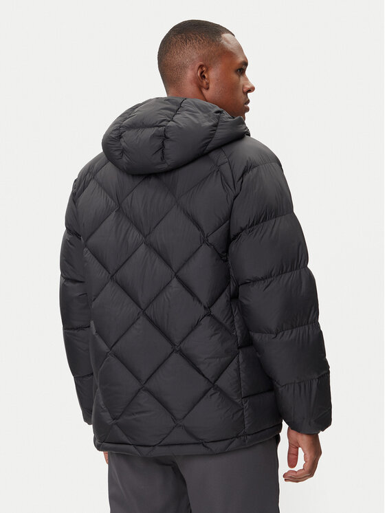 EA7 Emporio Armani EA7 Emporio Armani Vatovaná bunda 7M001001 AF15923 UC001 Čierna Modern Fit
