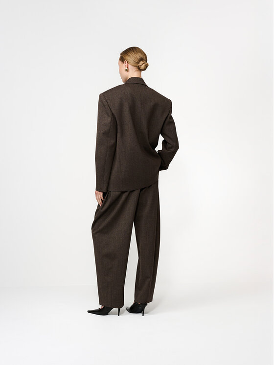 La Mania La Mania Spodnie garniturowe RHEA Brązowy Classic Fit