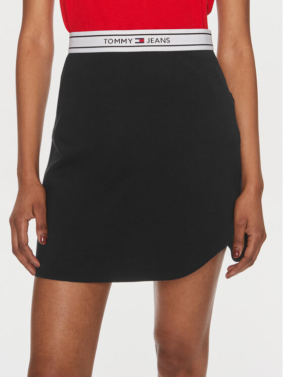 Női Miniszoknya Tommy Jeans, Méret: XS, Fekete, Logo DW0DW17880