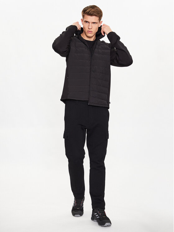Wrangler Wrangler Bunda pro přechodné období Athletic Hybrid WA4MY3101 112324777 Černá Regular Fit
