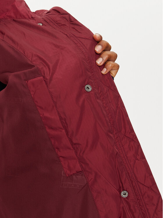 Tommy Jeans Tommy Jeans Pūkinė striukė Alaska DW0DW18860 Vyšninė Regular Fit