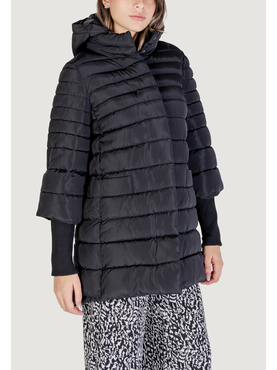 Sandro Ferrone Sandro Ferrone Giubbotto piumino S130YBEESTRO Nero Slim Fit