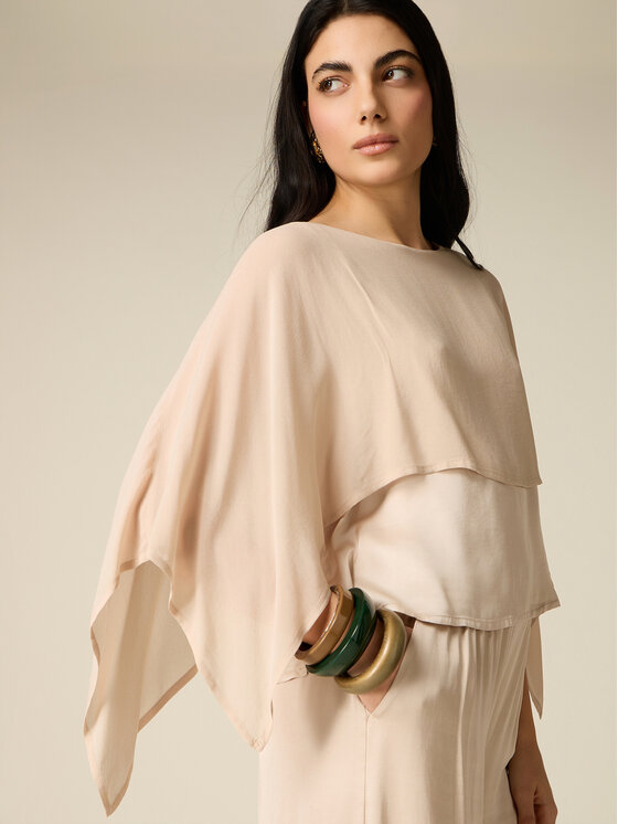 Oltre Oltre Blusa 2090J000870N002 Crema Cropp Fit