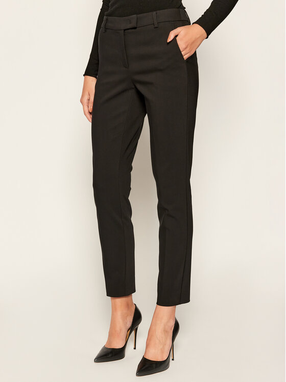 Marella Hlače iz tkanine Baci 31360908 Črna Slim Fit