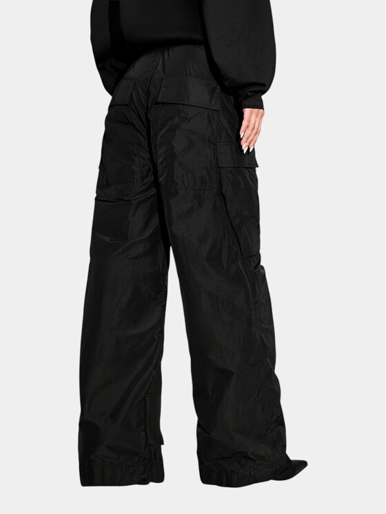 MADE BY SOCIETY MADE BY SOCIETY Spodnie materiałowe Pantaloni L’ESTHÉTIQUE - P27640 Czarny Basic Fit