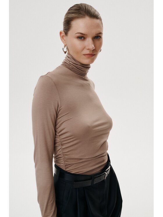 MARI PRETI MARI PRETI Dolcevita Lisara Beige Regular Fit