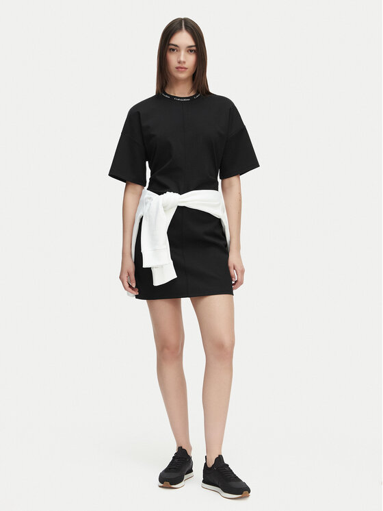 Calvin Klein Jeans Calvin Klein Jeans Kasdieninė suknelė LV047G251G Juoda Boxy Fit