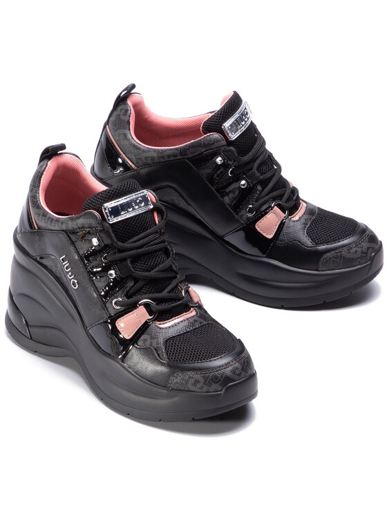 Nike revolution 26 2025