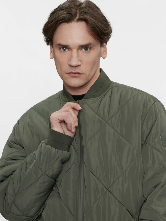 Calvin Klein Calvin Klein Bomber striukė Signature K10K111880 Žalia Regular Fit