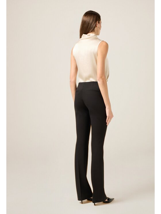 Oltre Oltre Pantaloni di tessuto P070R008830N033 Nero Flare Fit