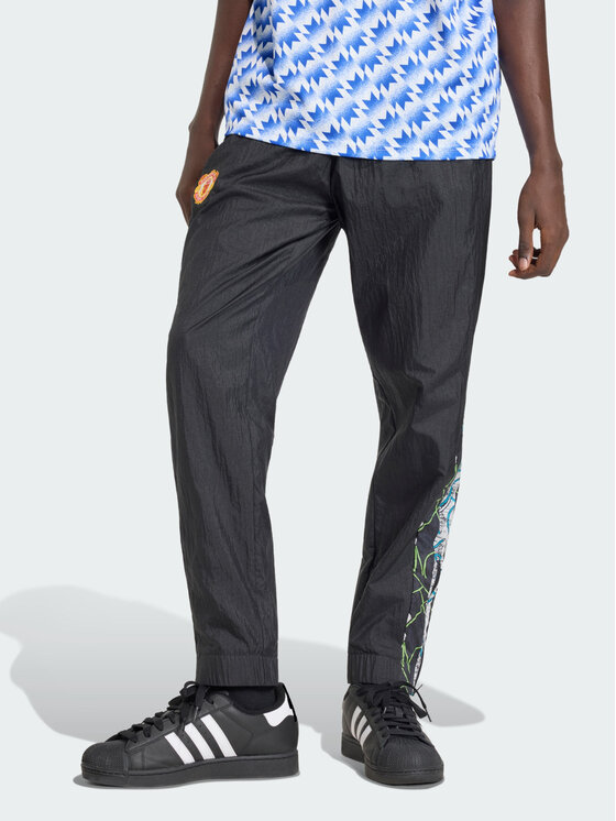 adidas adidas Spodnie dresowe 161591 Czarny Regular Fit