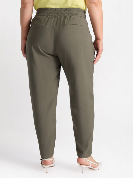 Fiorella Rubino Fiorella Rubino Pantaloni di tessuto P141T004859N015 Verde Regular Fit