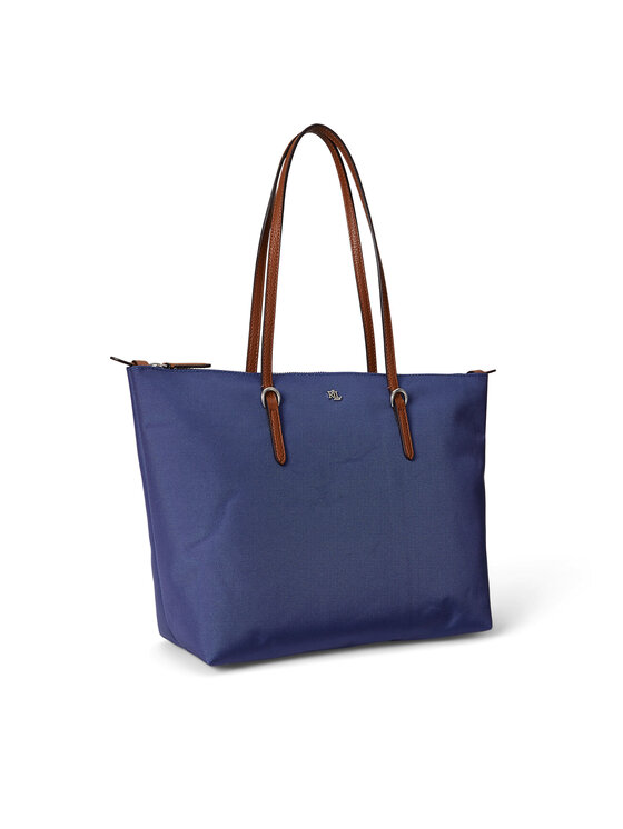 Torebka shopper pokazana pod kątem, widoczny front i bok.