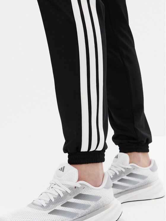 adidas adidas Долнище анцуг Tricot 3-Stripes JF3383 Черен Regular Fit