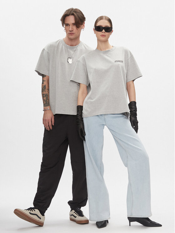 2005 2005 T-krekls Unisex Basic Tee Pelēks Relaxed Fit