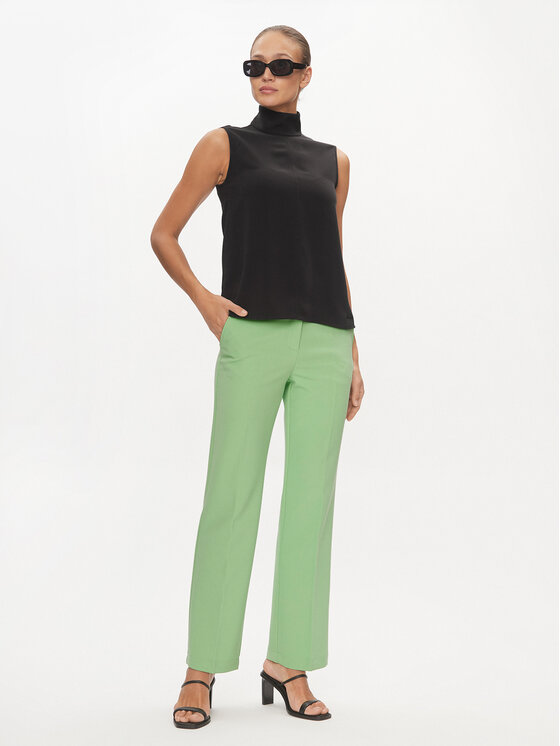 YAS YAS Hlače iz tkanine Likka 26030744 Zelena Regular Fit