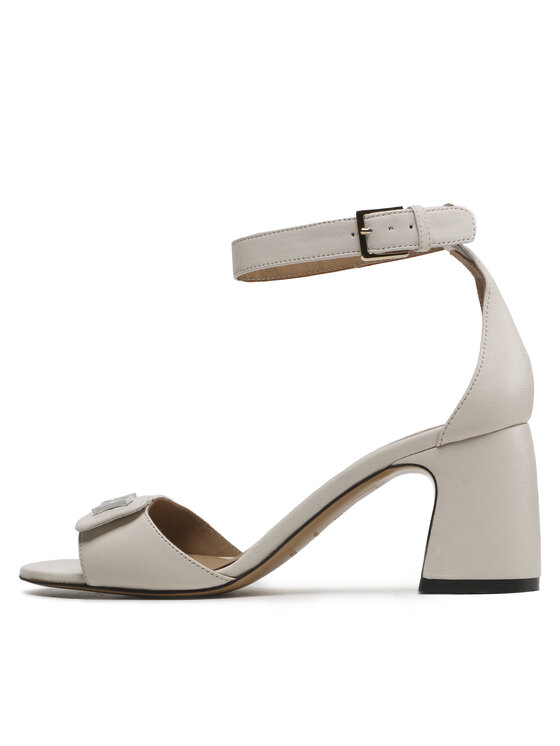 Emporio Armani Emporio Armani Sandále X3P817 XF271 00395 Écru